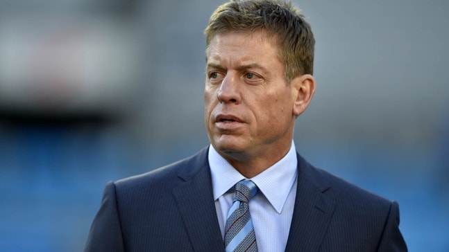 Troy Aikman reveals he once considered playing for the Eagles